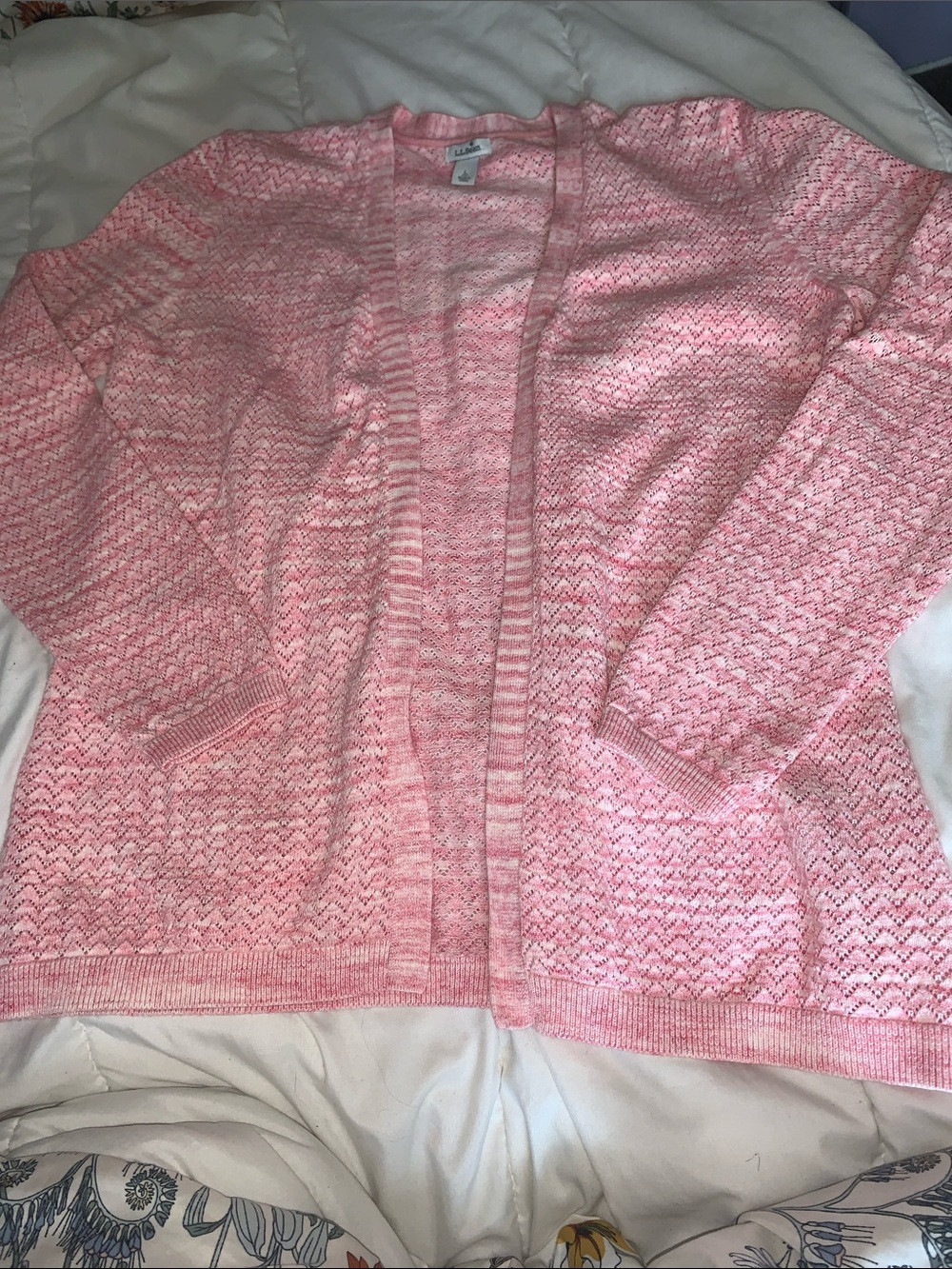 pink and white L.L.Bean open cardigan made of a lightweight cotton knit. PET L